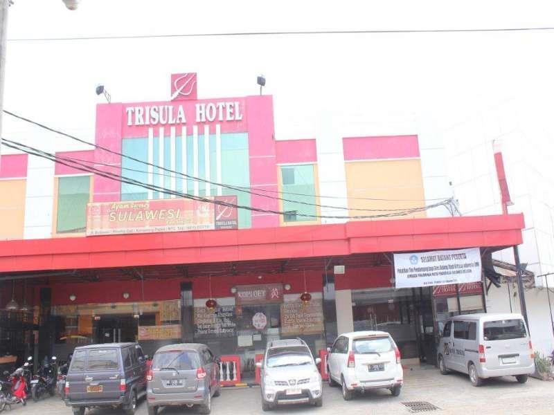 Oyo 3936 Hotel Trisula Makassar Exterior photo